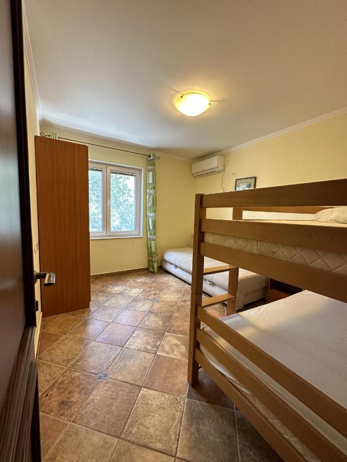 Apartment Villa Elena 巴尔 外观 照片